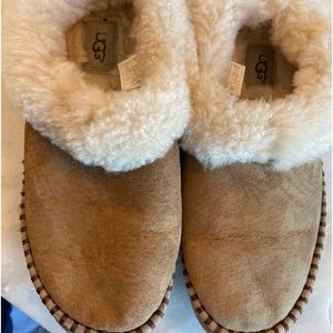 Ugg slip on slippers suede size 8 womens